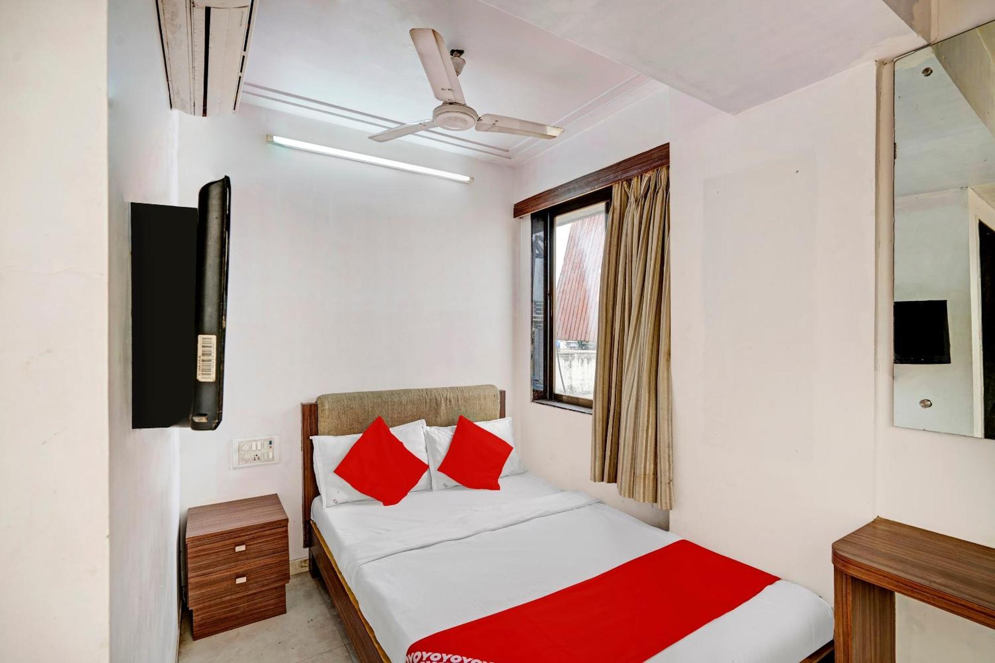 Hotel O Delight Inn Near Andheri Railway Station Bombaj Zewnętrze zdjęcie