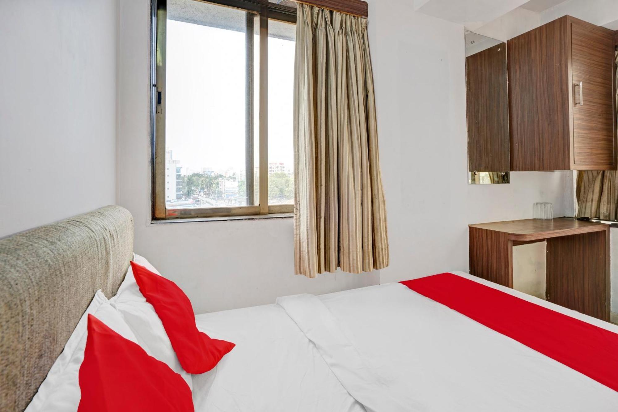 Hotel O Delight Inn Near Andheri Railway Station Bombaj Zewnętrze zdjęcie